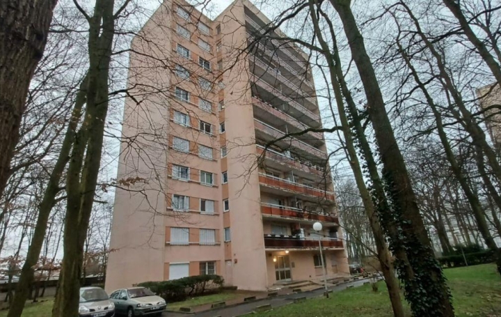 Appartement P5   TREMBLAY-EN-FRANCE  90 m2 225 750 € 