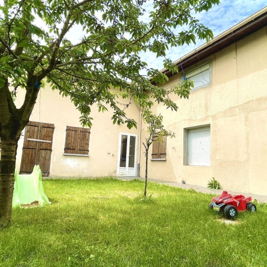 DFC Immobilier : Immeuble | GAGNY (93220) | 321.00m2 | 1 176 000 € 