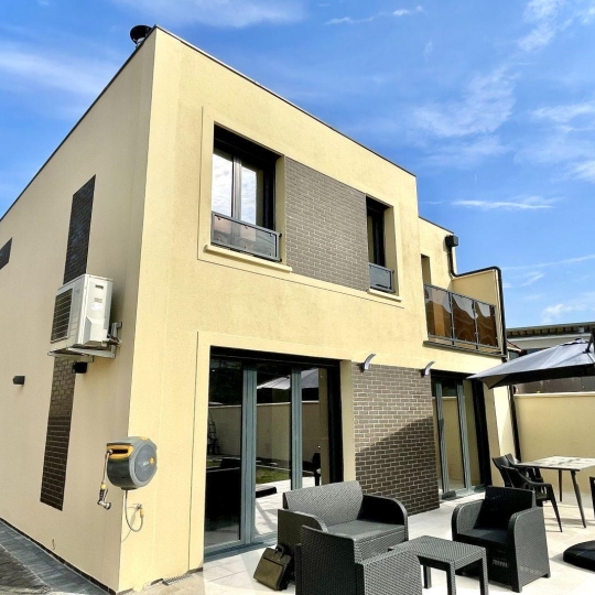 DFC Immobilier : Maison / Villa | LIVRY-GARGAN (93190) | 180.00m2 | 685 000 € 