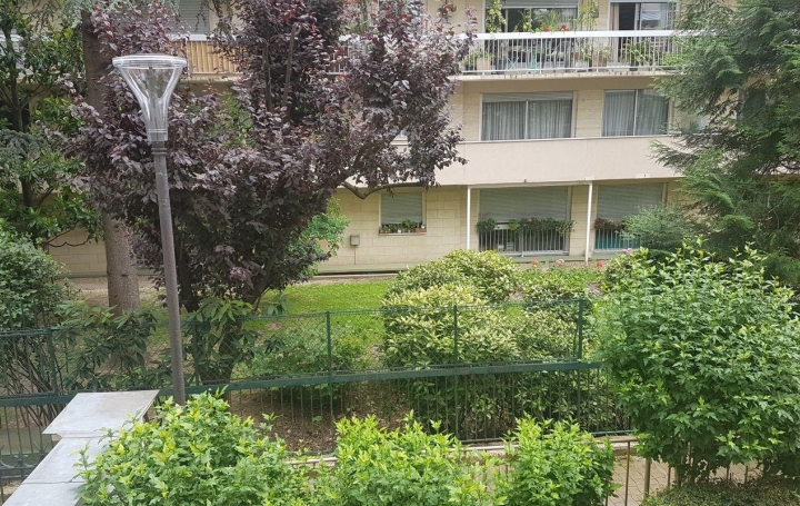  DFC Immobilier Appartement | PARIS (75018) | 46 m2 | 340 200 € 