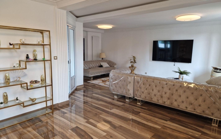 Maison   LIVRY-GARGAN  96 m2 451 500 € 